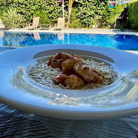 With A P R I V A T E C H E F Paralimni
